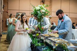 Laurenda's Family Restaurant & Catering - 7