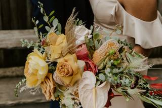 Wildly Cultivated Floral Design - 17