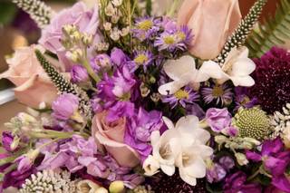 Lasting Florals Florist - 16