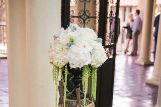 Carola's Floral Designs - 5