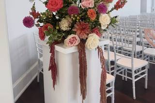 Kale & Clovers Floral Design - 7