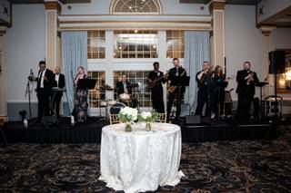 Mendenhall Inn - 13