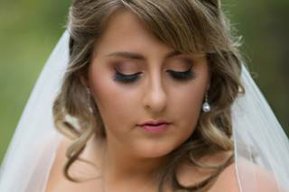 Grace Young PRO Makeup Artist - 17