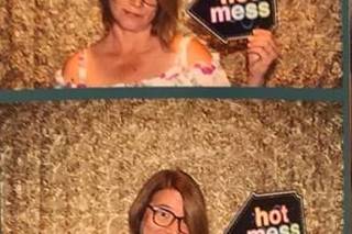 Love Birds Photo Booth - 1