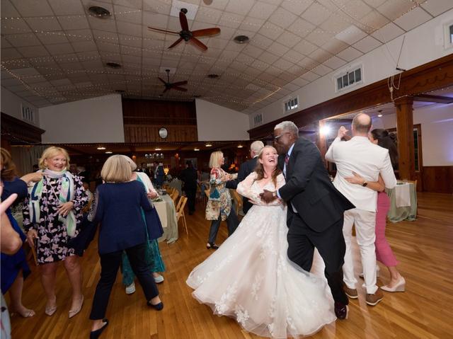 Mike Blaufeld Boutique DJ Services & Uplighting - 1