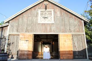 The Carriage House - 9
