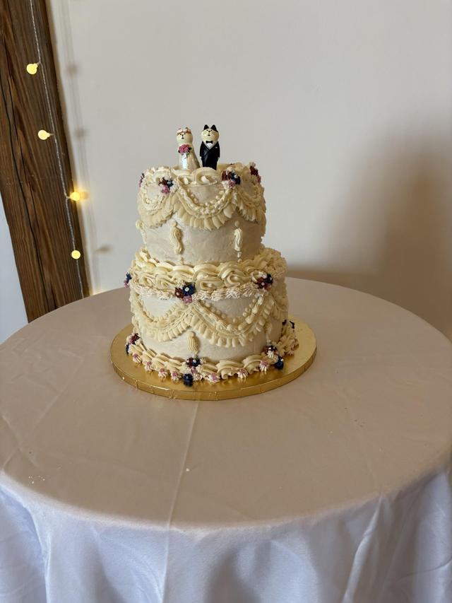 Signature · Cakes & Vows - 2