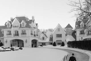 Park Chateau Estate & Gardens - 12