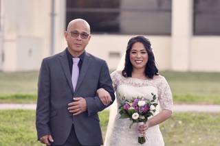 David's Bridal & Men's Wearhouse - 13