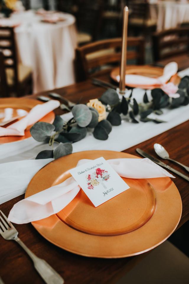 Stylish Linen & Accessories - 2