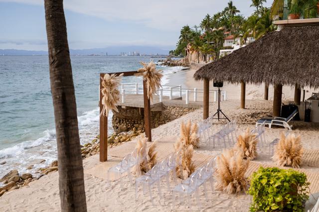 Younique by Kelley - 4