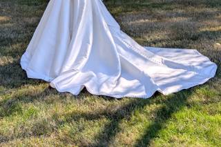 Laura & Leigh Bridal, LLC - 8
