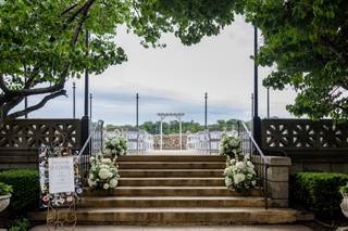 Town & Country Gardens - 9