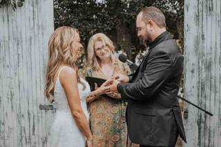 Michelle Sloan Wedding Officiant - 13