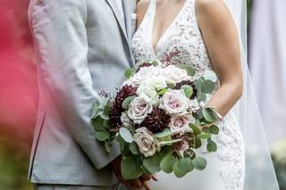 The Harwinton Florist llc - 60
