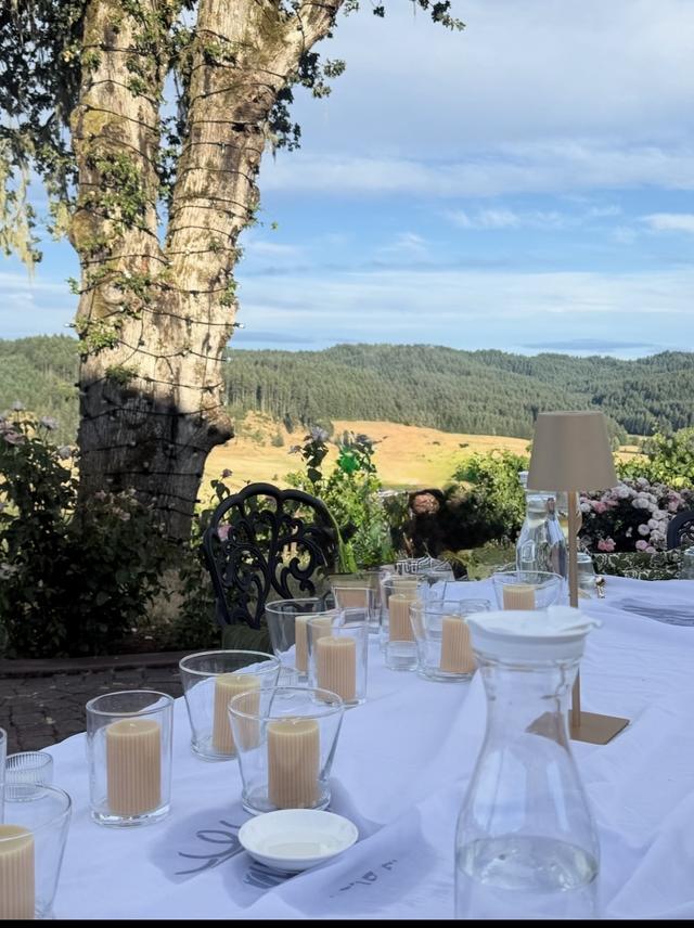 Sweet Cheeks Winery - 1