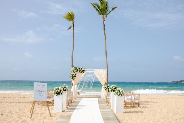 DestinationWeddings - 4