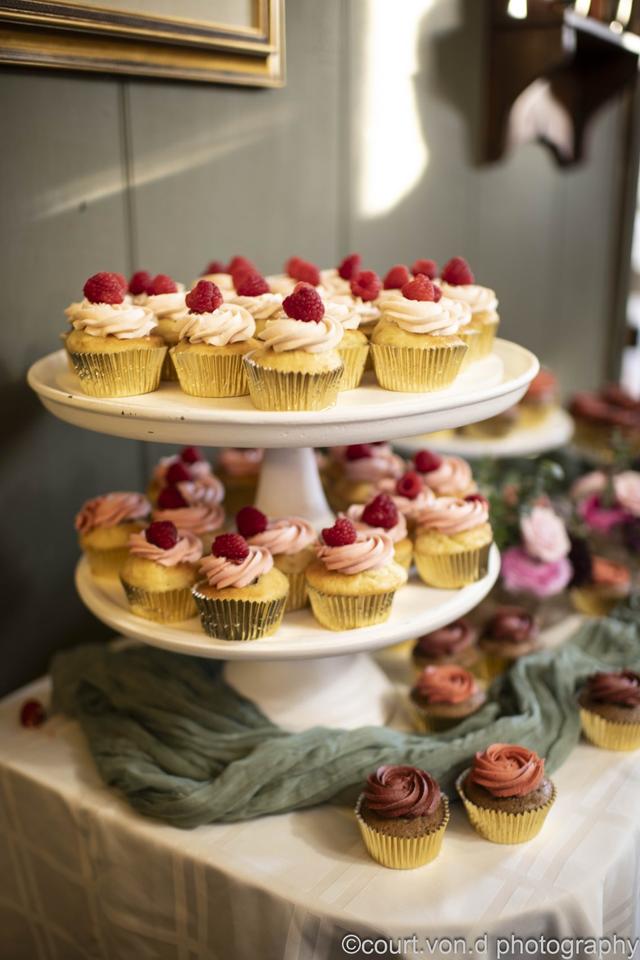 Lemon Tulip Cakes - 1