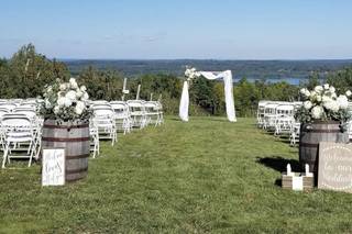 Vista of Maine Vineyard & Cidery - 8