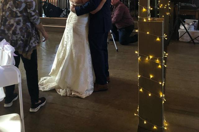 Weddings in the Barn at Owl & Olive 5
