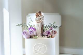 Couture Cakes of Greenville - 29