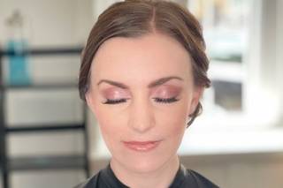 Makeup and Hair By Traci - 5