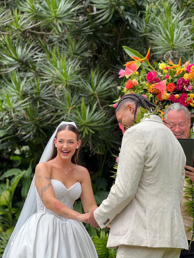 Haiku Gardens Weddings - 2