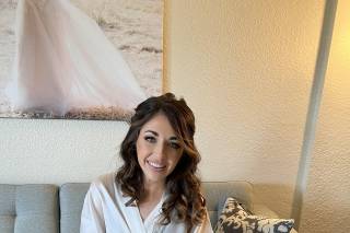 Whirlwind Blow Dry Lounge - 18
