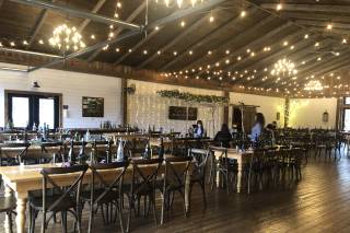 Black Barn Wedding Venue - 6