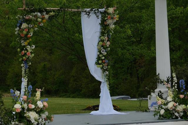 Willow Oak Flower and Herb Farm 1