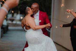 New York Bride & Groom of Raleigh - 7