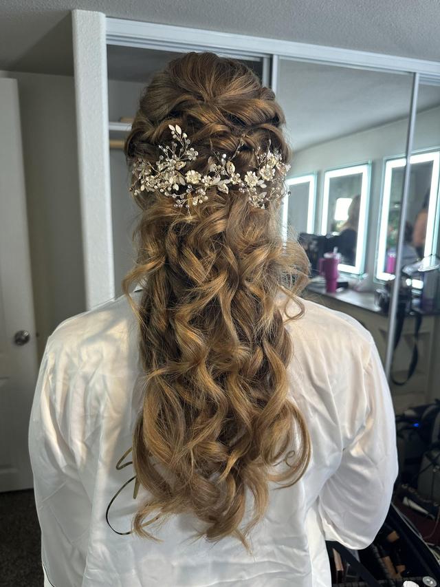 Hanna Mazur, Make-up and Hair Artist - 3