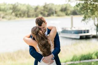 The Axtells: Wedding Photography & films - 8