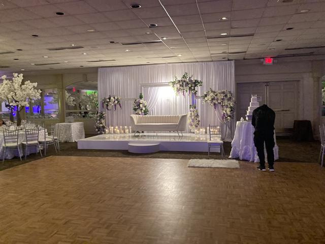 Pines Manor - 4