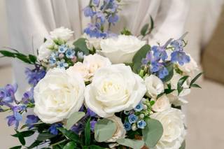 White Lotus Floral Design - 7