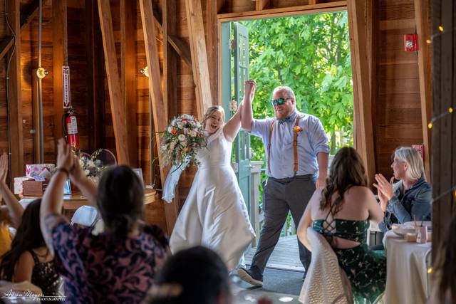 Weddings in the Barn at Owl & Olive 1