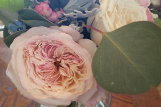 Farmhouse Floral Designs & Events - 87