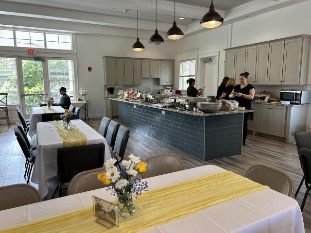 Lynn's Catering of Tampa - 3