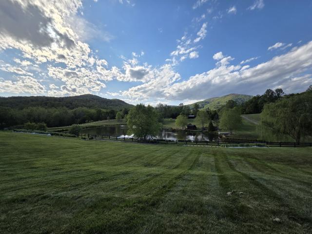 Cedarmere In The Blue Ridge - 1