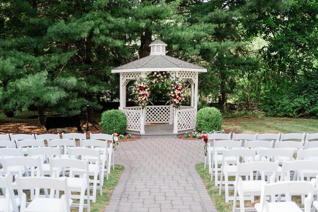 Mountainville Manor - 1