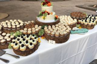 Buttercup Cakes & Farm House Frosting  - 11