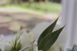 Linens & Flowers Design - 12