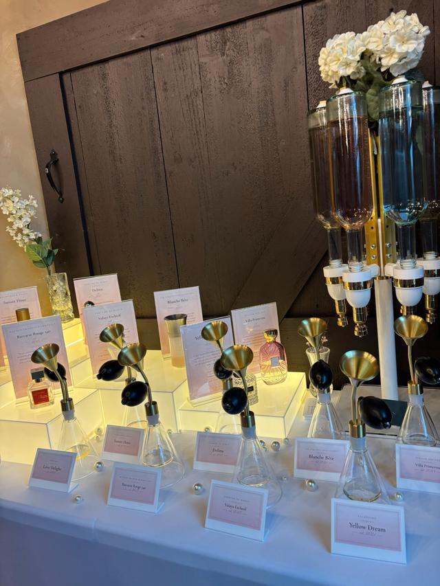 Five Senses Perfume Bar - 1