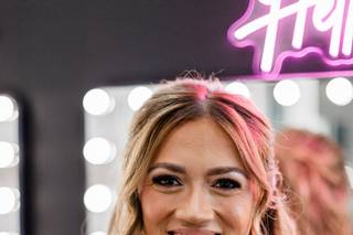 Ashlee Ann On Location Hair and Makeup - 9