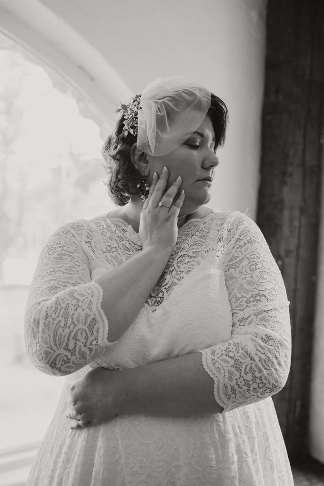 Timless Salon & Bridal Studio - 2
