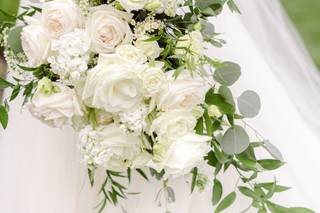 Newberry Brothers Floral & Décor - 6