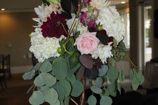 Simply Glamorous Floral & Events - 14
