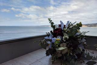 Taylor Grace Custom Floral Designs - 20