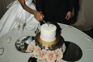 Sweet Escape Cake Company - 6