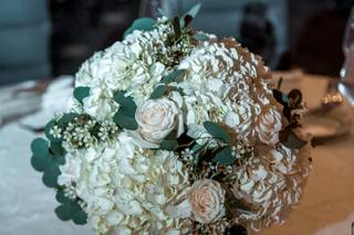Edge Floral Event Designers - 12